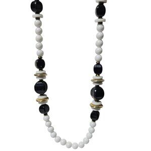 Vintage Elegant Beaded Necklace Black White Beads Classic Retro Fashion Jewelry